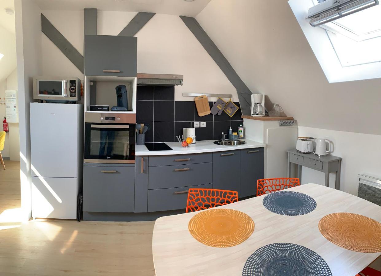 Superlogis - Sous Les Toits - T2- 3Etoiles - Blois-Hypercentre 1 Chambre 4 Personnes Luaran gambar