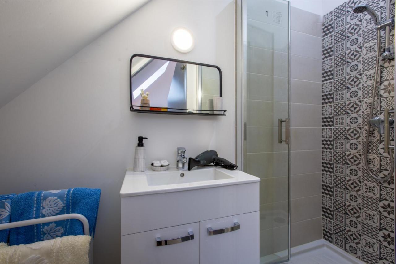 Superlogis - Sous Les Toits - T2- 3Etoiles - Blois-Hypercentre 1 Chambre 4 Personnes Luaran gambar